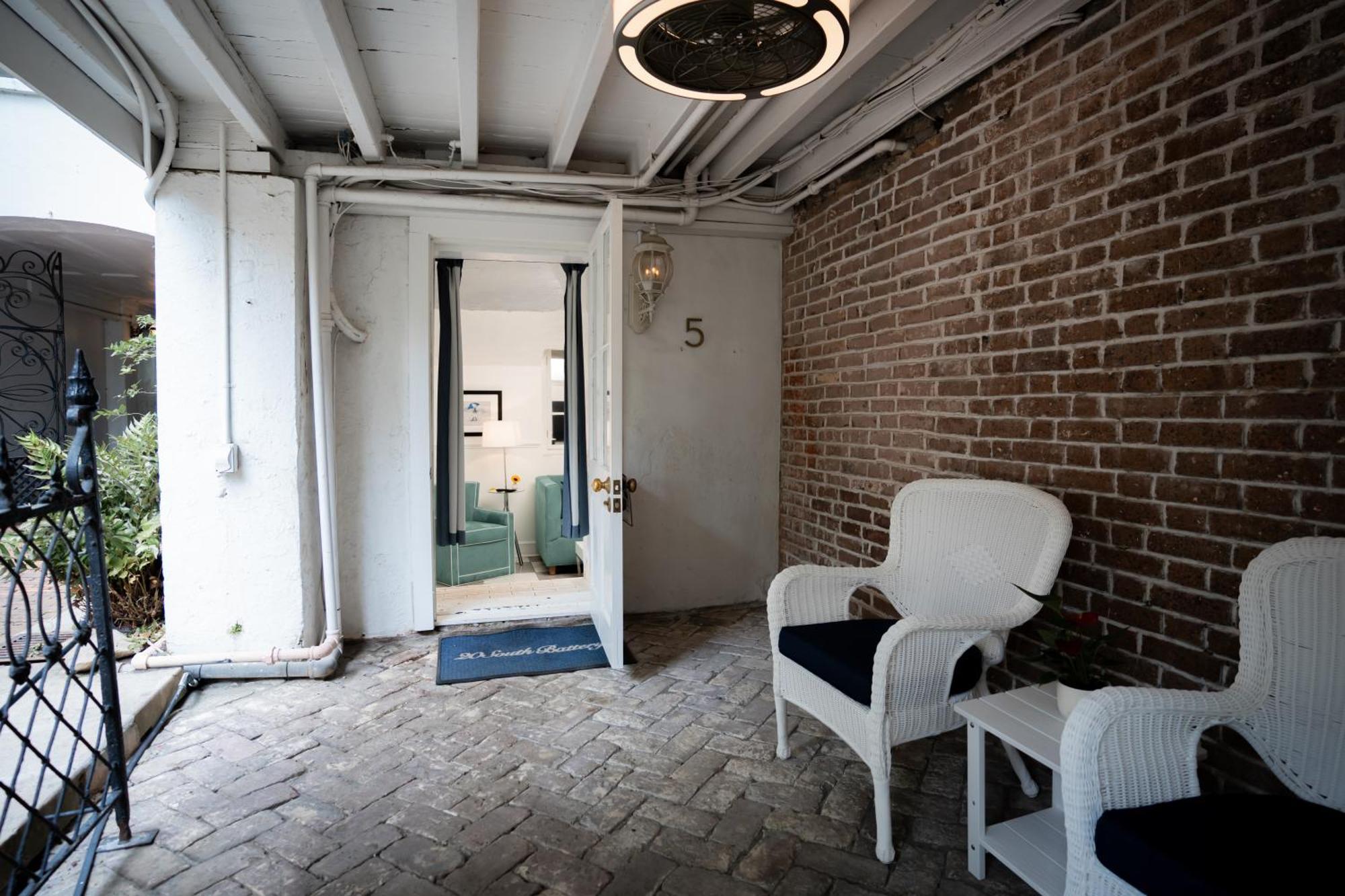20 South Battery Panzió Charleston Kültér fotó